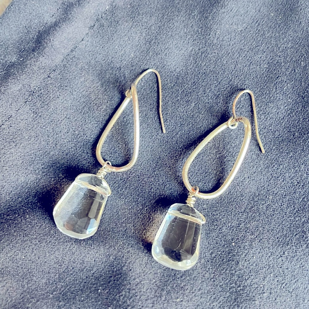 Sterling Silver Clear Quartz Earring 🔥